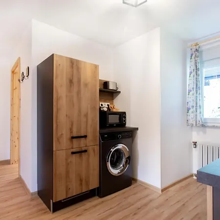 Honey Apartment