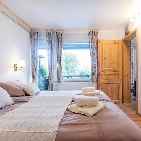 Honey アパート ゴレンスカ地方