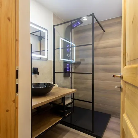 Apartment Honey *