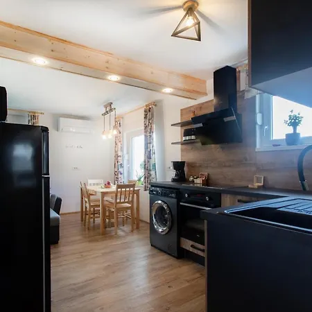 Honey Apartment *